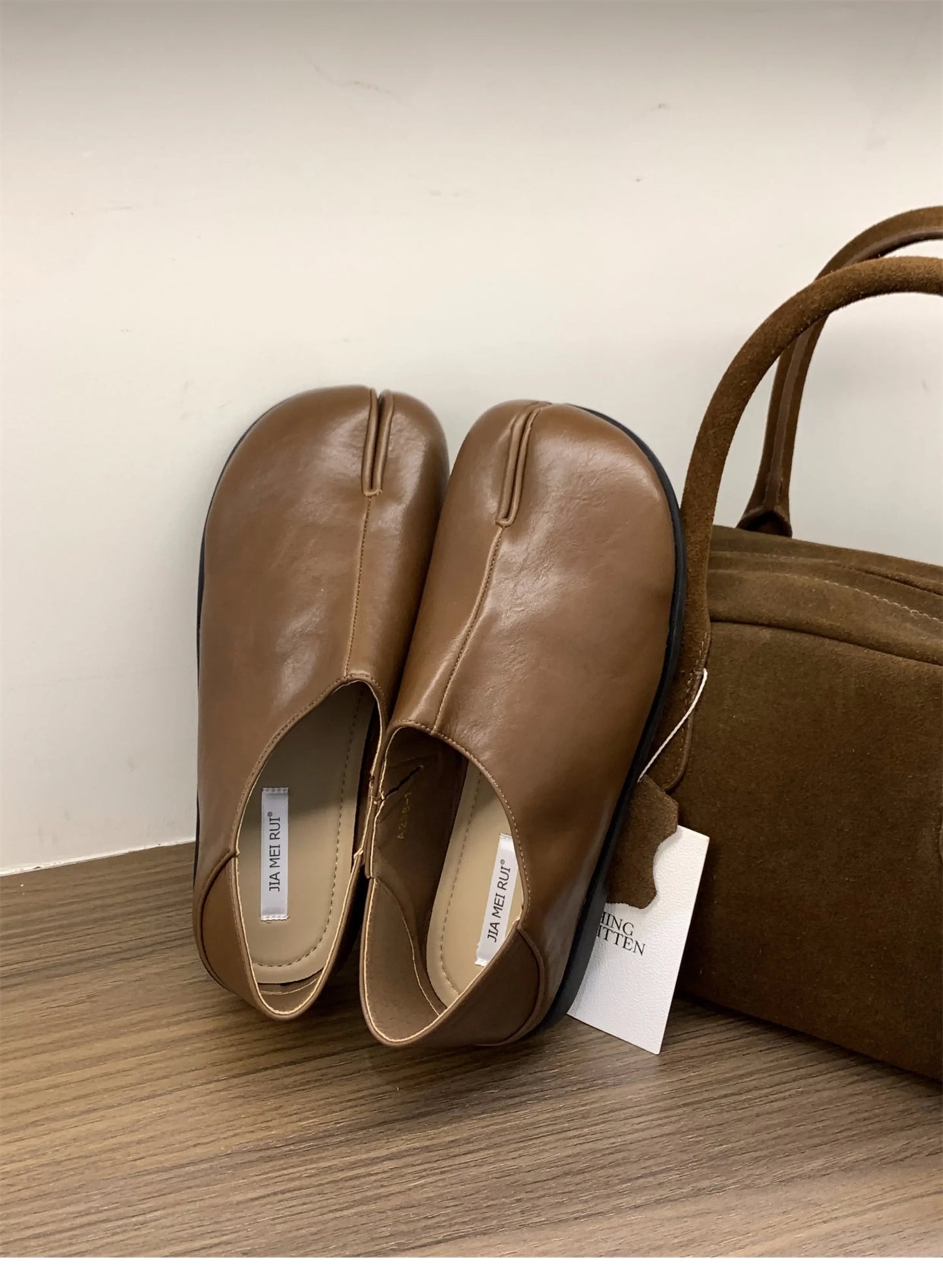 2025 Japanese Style Tabi Ninja Shoes Women Retro Suede Flats Split Hoof Toe Boat Shoes Femme Mary Jeans Mocasines Ballerina Shoe LadyShow.Store