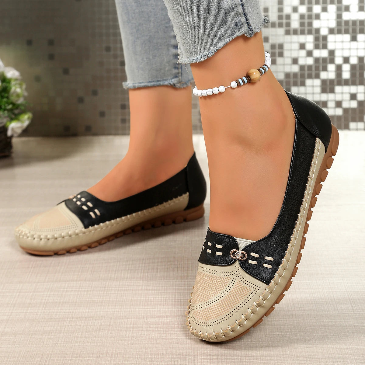 goreyodoly Women Slip On Loafers Wide Fit Comfortable Flats Lightweight Breathable Colorblock Shoes Chain Detail Durable Rubber Pi-Mart