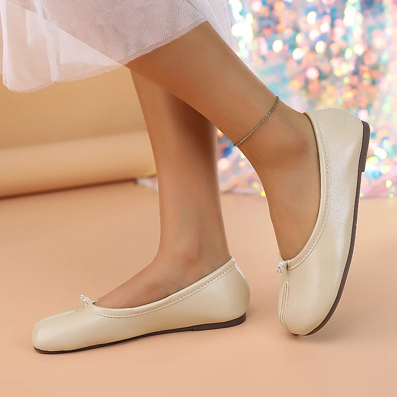 2025 Women's Leather Toe Separator Loafers Flat Comfortable Slip-On Breathable Casual Shoes Pi-Mart