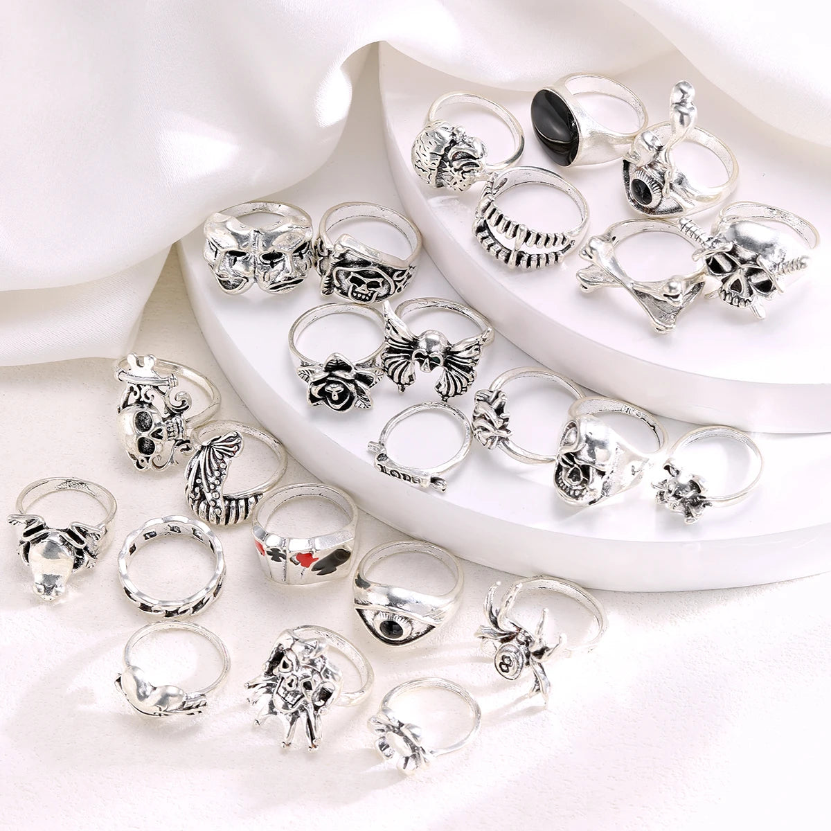 24 Pcs Gothic Skeleton Unisex Ring Set Punk Grunge Butterfly Frog Woman Man Jewelry Hip Hop Party Street Ring Accessories Gift Pi-Mart