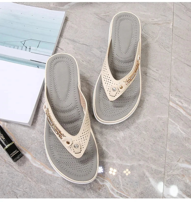 2023 Women's Slippers Summer New Fashion Metal Button Slides Shoes Wedge Beach Sandals Women Outside Platform Leisure Flip Flops Pi-Mart