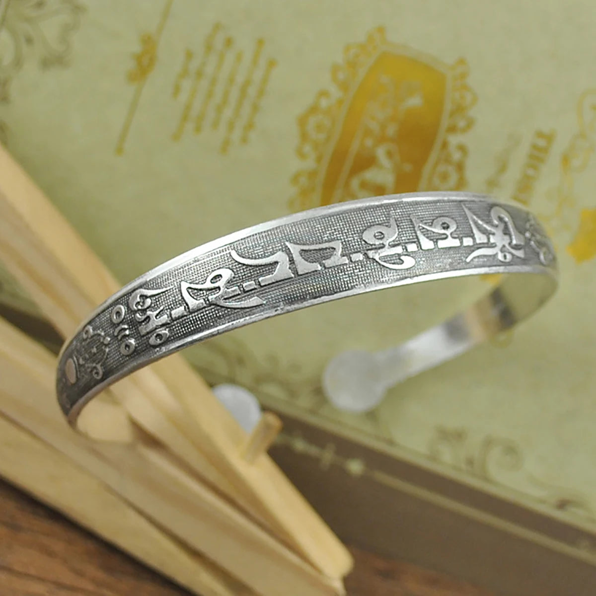 New Retro Cuff Bracelets Tibetan Silver Metal Carving Fish Elephant Flower Bangles Vintage Gypsy Jewelry Female Gifts Pi-Mart