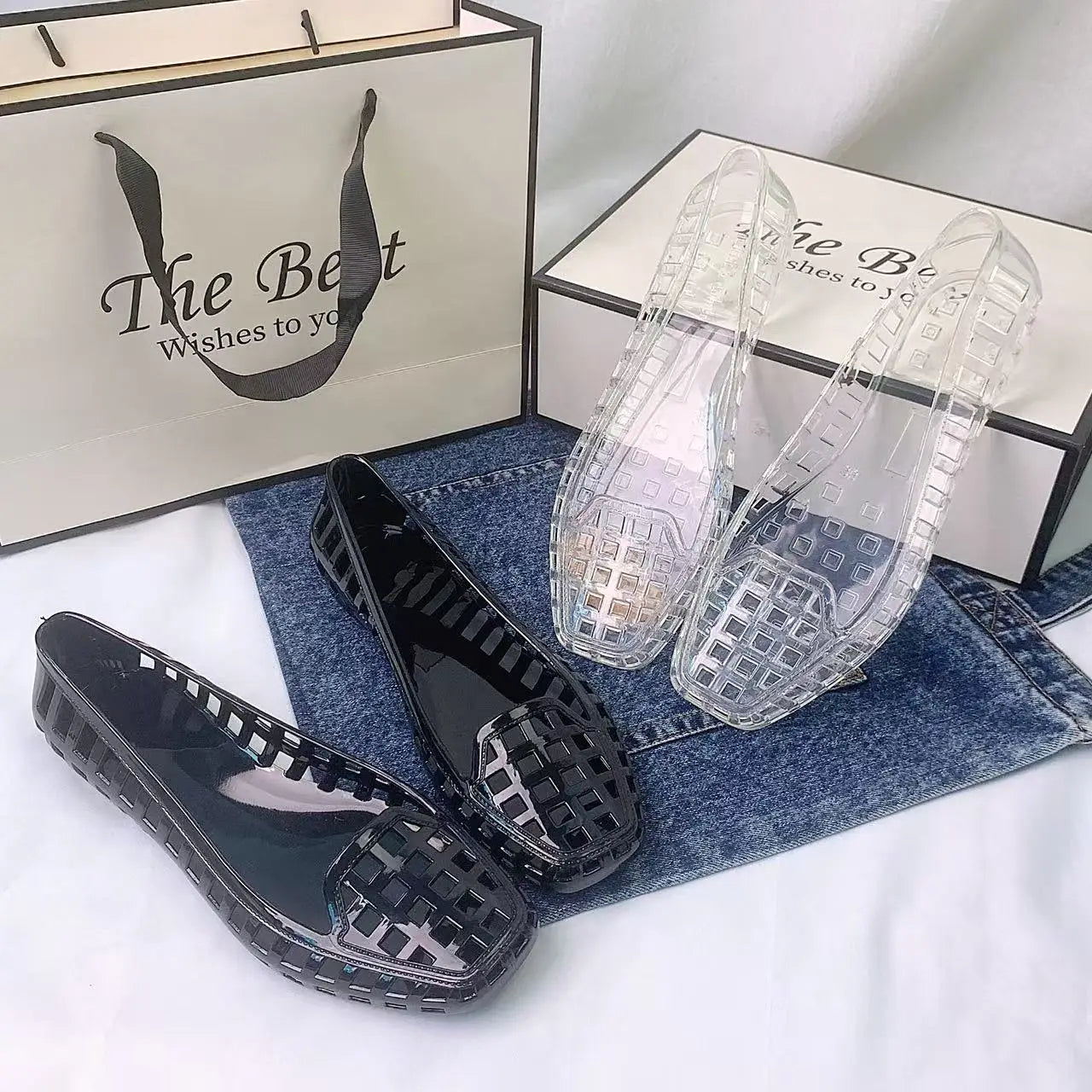 Spring and Summer New Korean Style Transparent Crystal Shoes for Women, Comfortable Closed-Toe Hollow Sandals, Soft and Fashionable Dongdaemun Jelly Shoes, Slip-On Slippers LadyShow.Store