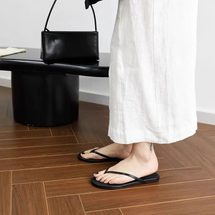 2025 new Spring/summer/women slippers candy-colored beach sandals outdoor wild fashion ladies flip flops LadyShow.Store