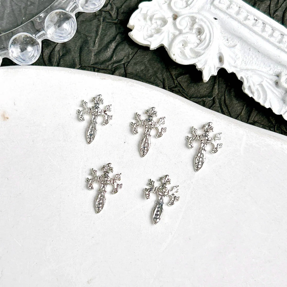 20PCS 3D Light Luxury Classic Cross Nail Charms Creative Exquisite Retro Alloy Cross Nail Art Decorations for DIY Cool Manicure Pi-Mart