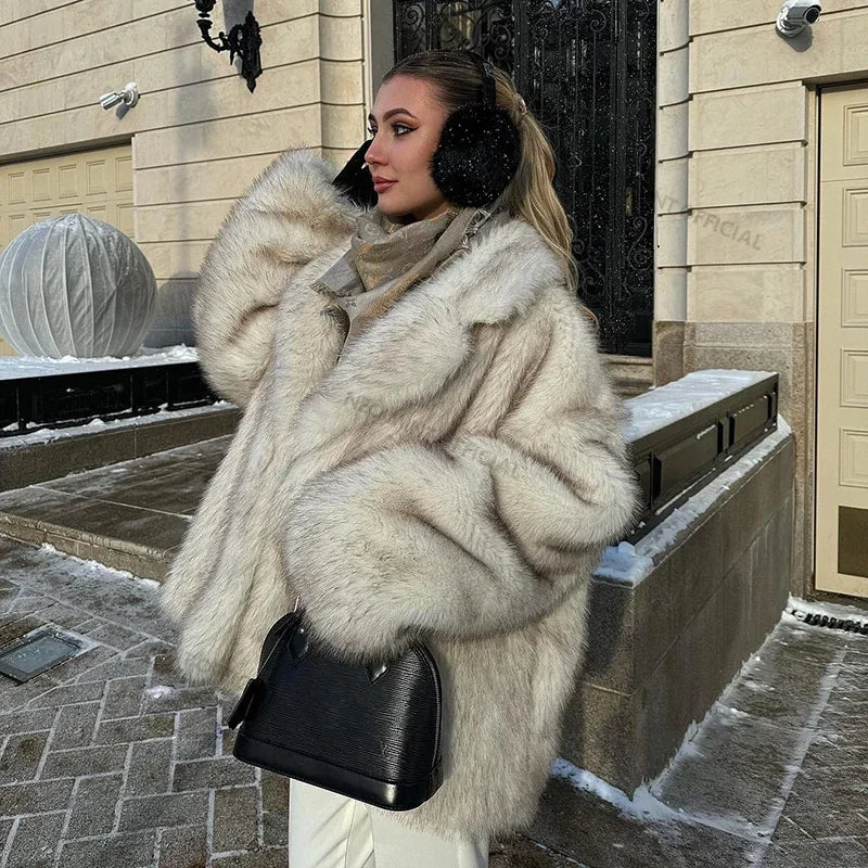 Neo Mint 2024 Winter Ins Hot Fashion Girls Oversized Gradient Fur Coat Women Thick Warm Outerwear Fluffy Faux Fox Fur Jacket LadyShow.Store