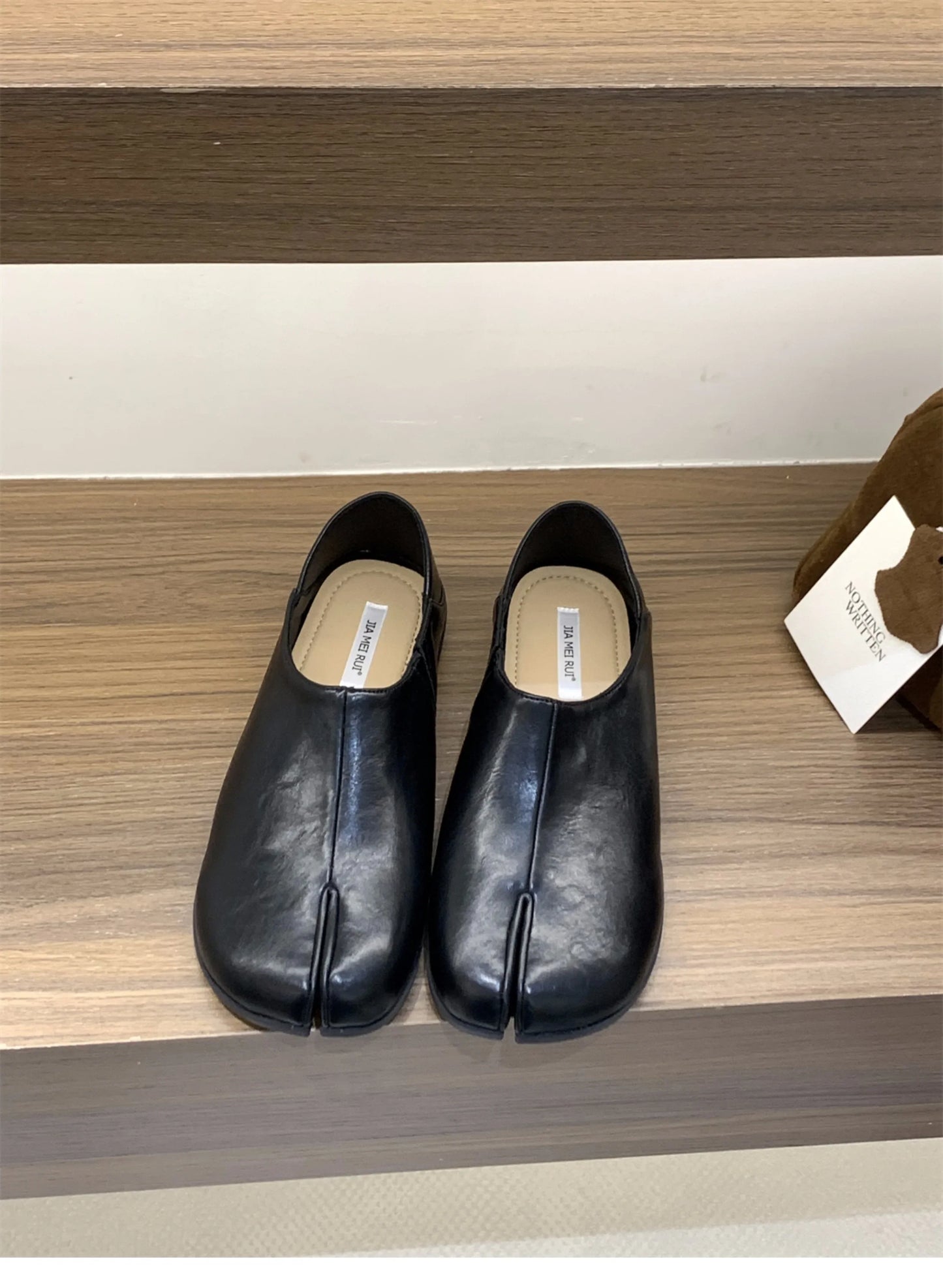 2025 Japanese Style Tabi Ninja Shoes Women Retro Suede Flats Split Hoof Toe Boat Shoes Femme Mary Jeans Mocasines Ballerina Shoe LadyShow.Store