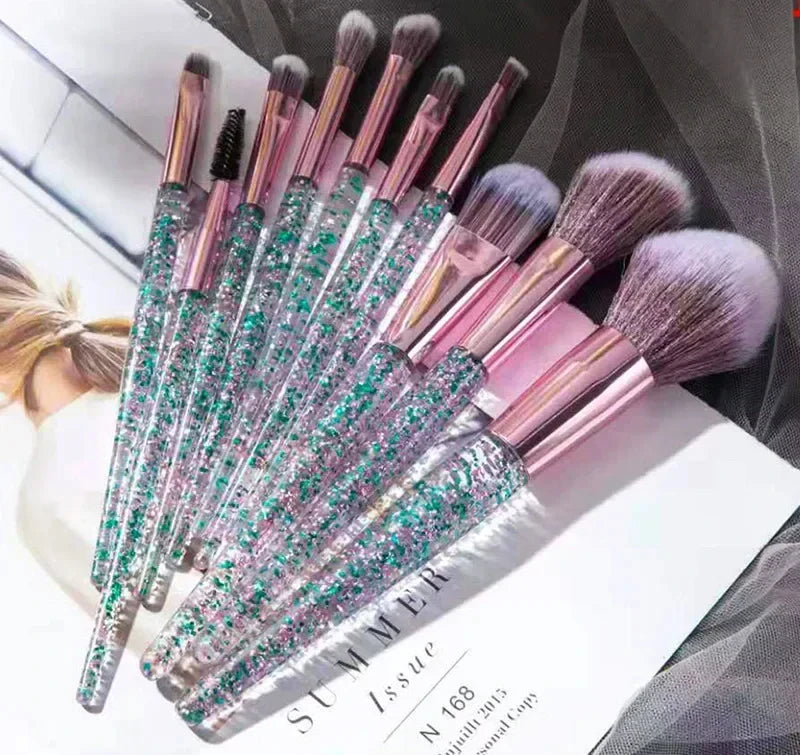 10PCS Makeup Brush Set Professional Super soft detail brush Blush Brush Foundation Concealer Eyeshadow Brush Tri Light Beauty