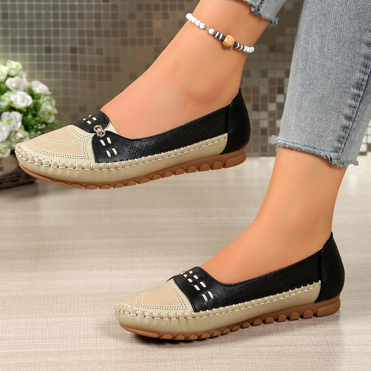 goreyodoly Women Slip On Loafers Wide Fit Comfortable Flats Lightweight Breathable Colorblock Shoes Chain Detail Durable Rubber Pi-Mart