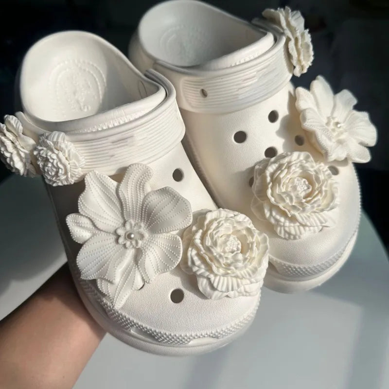 2025 Fashion Shoe Charms Set Accessories Hole Shoe Buckle DIY New Style Bouquet Bone White 3D Flower Shoes Decorations Pi-Mart