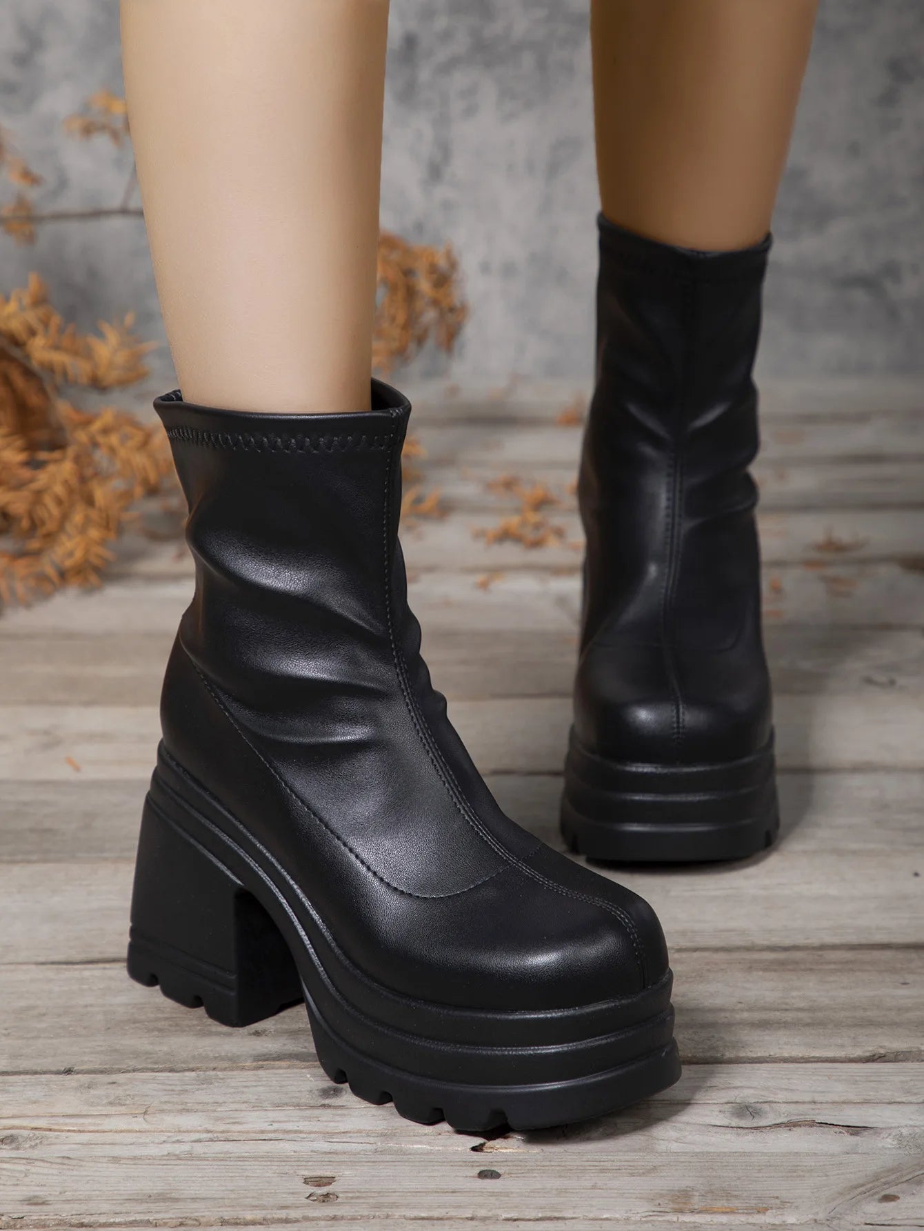 Women New Fashion Short Boots Women Sexy Leather Boot Square toe casual Zipper high heels Casual thick soled women shoes Zapatos Pi-Mart