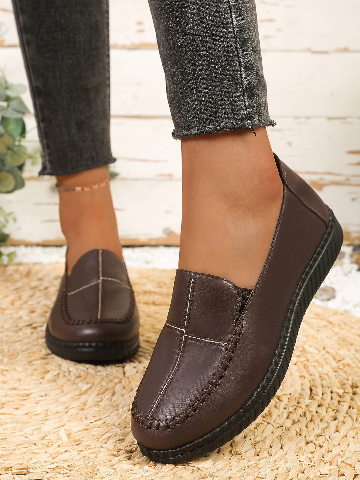 Women's Spring Autumn Leather Loafers Floral Embossed Slip‑On Flats Anti‑Slip Comfort Casual Mom Daily Walking Free Shipping Pi-Mart