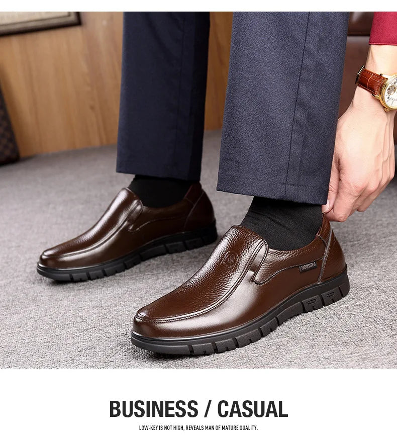Summer New Men Leather Shoes soft soled Casual Flat Shoes Outdoor Walking shoes Comfort fashion soft leather shoes Loafers Pi-Mart