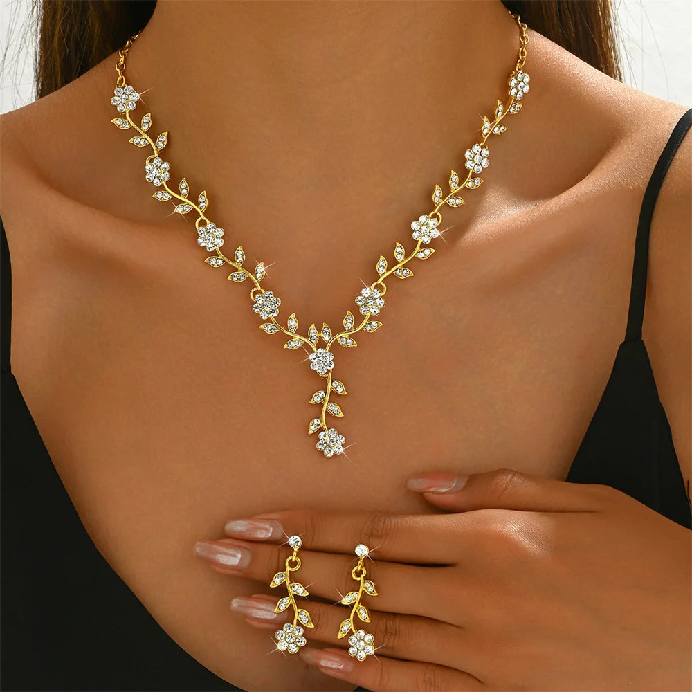 Sweet Jewelry Set Exquisite Rhinestone Pendant Banquet Party Women Fashion Romantic Crystal Necklace Earring Accessory Set Pi-Mart
