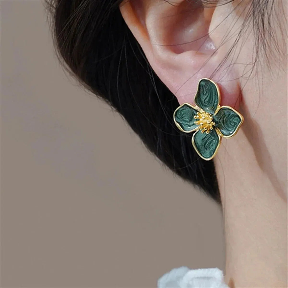 Gold Color Metal Flower Shape Green Epoxy Earrings Stud For Women Milky Color Enamel Girl Cute Post Earrings Ins Fashion Jewelry Pi-Mart