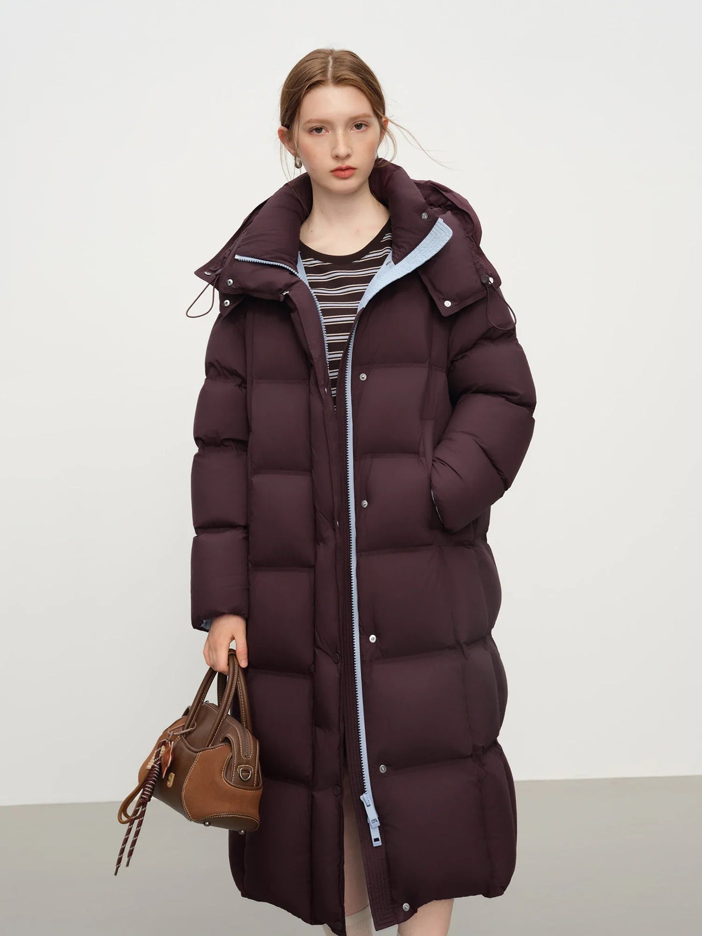 FSLE 2025 Winter New Women's Long Puffer Down Coat with Hood Two-Tone Color Block Thermal Insulated Jacket Heavy Warm Outerwear LadyShow.Store