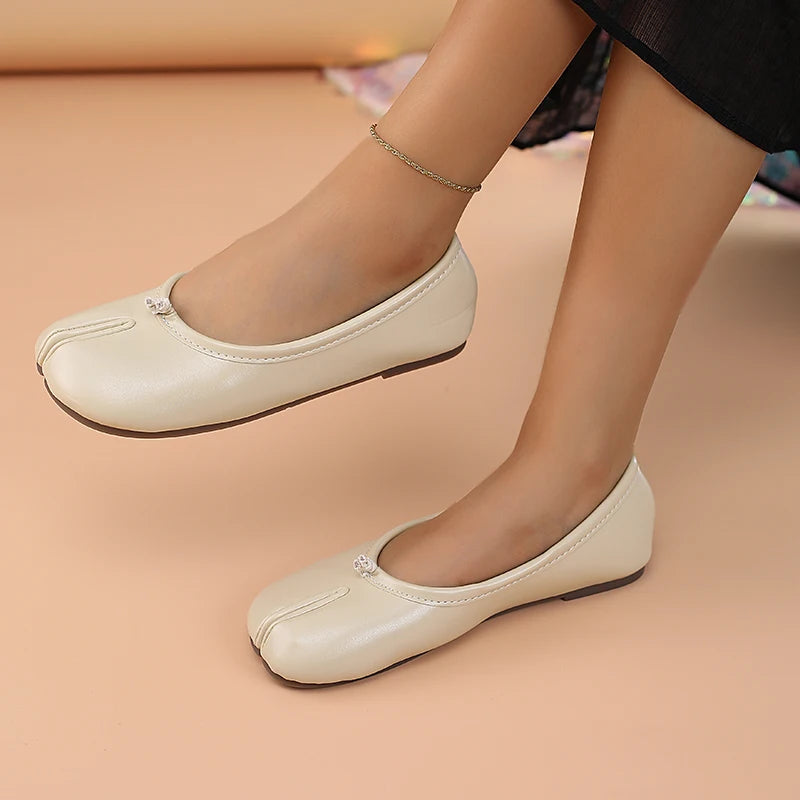 2025 Women's Leather Toe Separator Loafers Flat Comfortable Slip-On Breathable Casual Shoes Pi-Mart