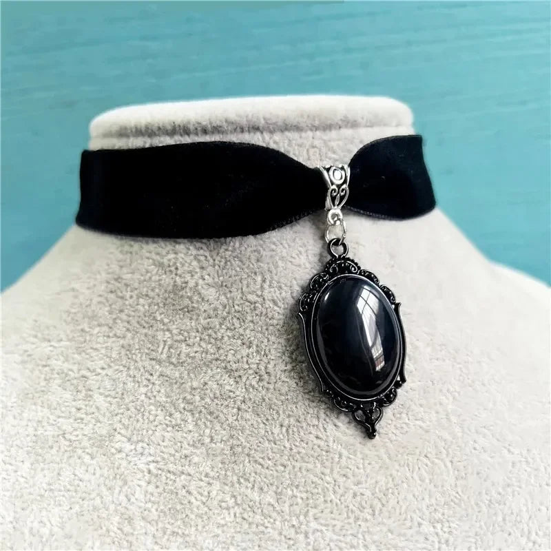 Gothic Vampire Cameo Pendant Choker Velvet Necklace for Women Fashion Pagan Witchcraft Jewelry Female Gifts Creative Punk Choker Pi-Mart