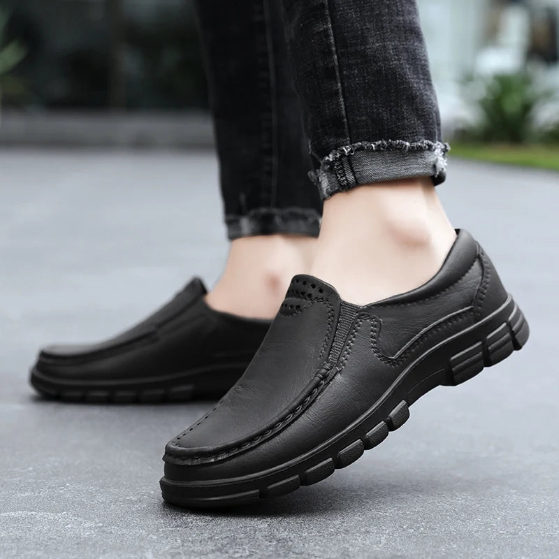 Chef shoes four season new anti slip oil resistant plus size business casual men's work leather shoes fashion comfort soft soled Pi-Mart