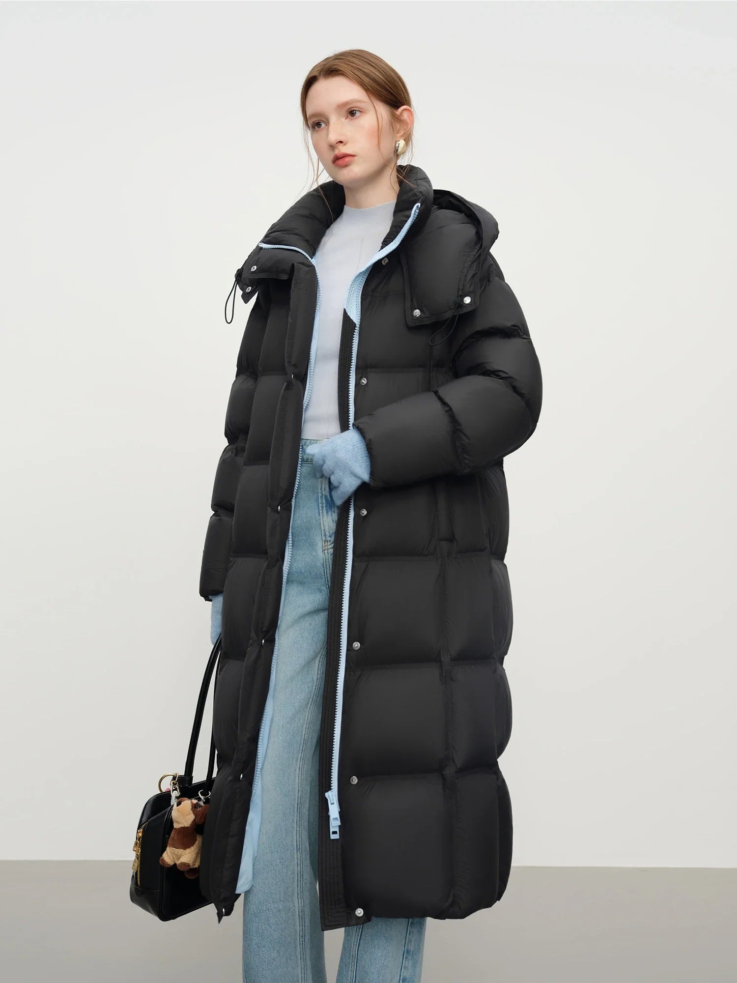 FSLE 2025 Winter New Women's Long Puffer Down Coat with Hood Two-Tone Color Block Thermal Insulated Jacket Heavy Warm Outerwear LadyShow.Store