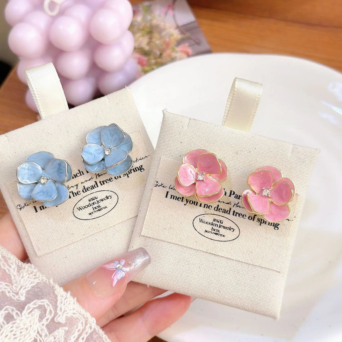 New Fashion Sweet Design Spring/Summer Blue Pink Enamel Flower Light Luxury High End Earrings Party Gifts for Women Jewelry Pi-Mart