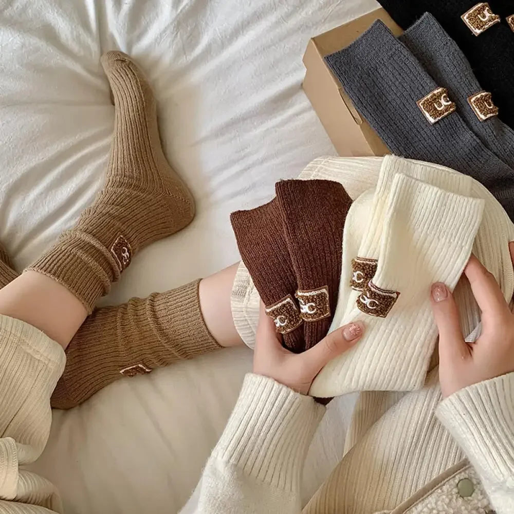 1/3Pairs Winter Thick Warm Padded Socks Solid Color Mid Calf Socks Women’s Casual Embroidered Logo Pile Socks Cold Weather Wear Pi-Mart