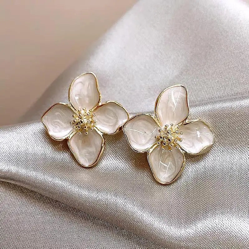 Fashion Korean Women Retro Drip Glaze Red Flower Earrings Women for Delicate Earrings Luxury Couple Engagement Jewelry Gift Pi-Mart