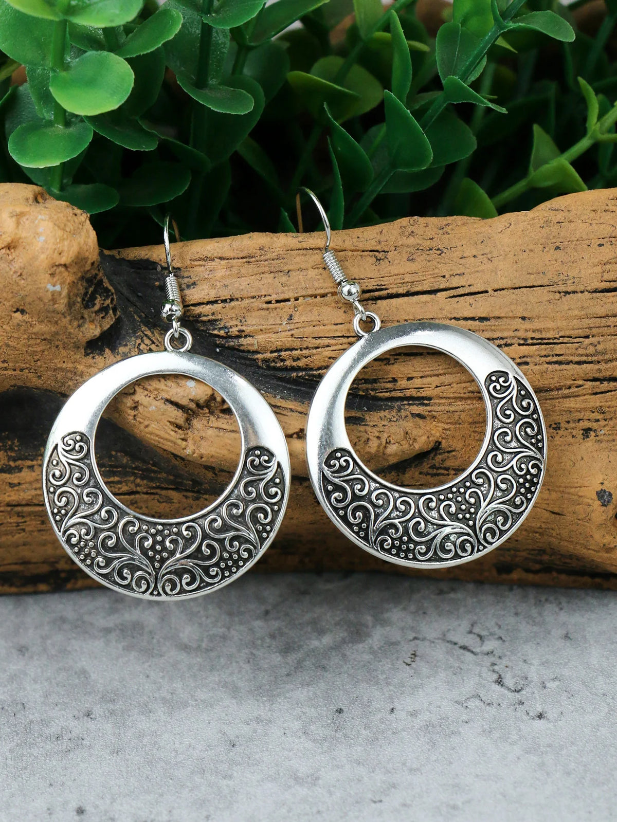 Vintage Ethnic Style Silver Pendant Earrings Necklace Set Round Ring Simple Carved Women's Style Earrings Necklace Combination Pi-Mart