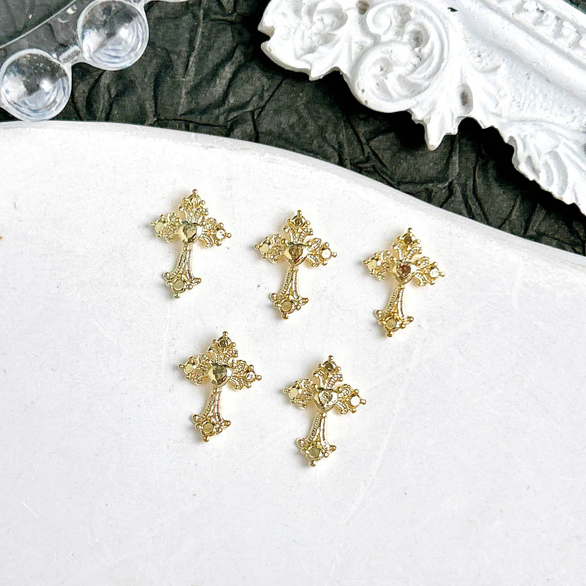 20PCS 3D Light Luxury Classic Cross Nail Charms Creative Exquisite Retro Alloy Cross Nail Art Decorations for DIY Cool Manicure Pi-Mart
