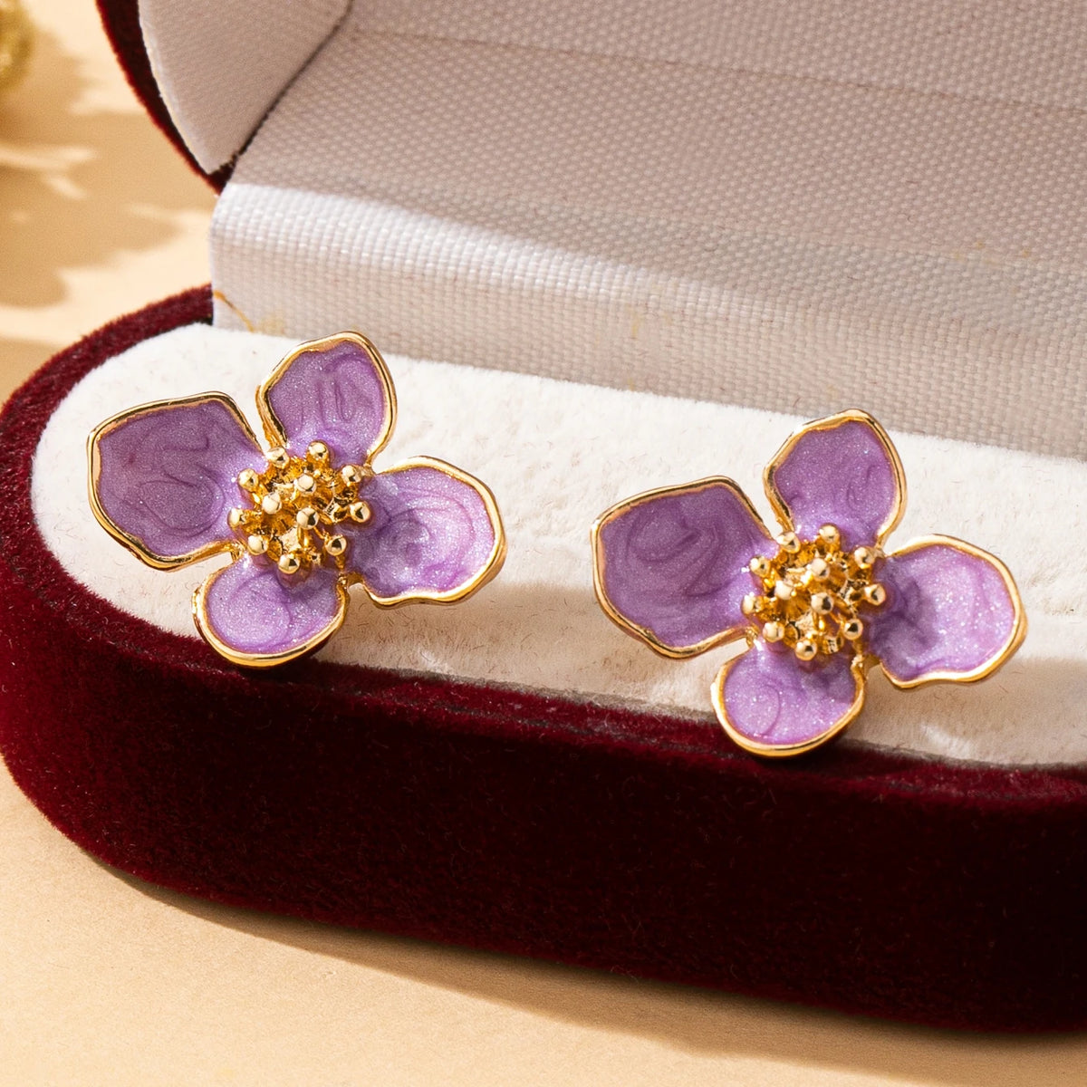 Women's Fashion Earrings Bohemian Style Three-Dimensional Flower Earrings in Green, Purple, White, and Gold, Elegant and Simple Earrings Suitable for Daily Wear and Vacation Wear, No Box Pi-Mart