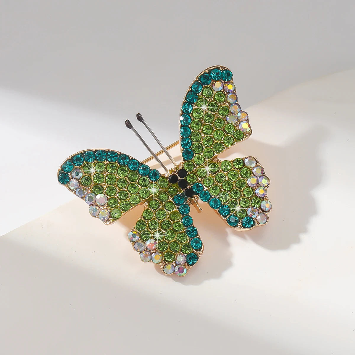 Cute Butterfly Brooch for Women, Sparkling and Vibrant with Forest Style Design, Daily Wear Brooch Accessories Pi-Mart