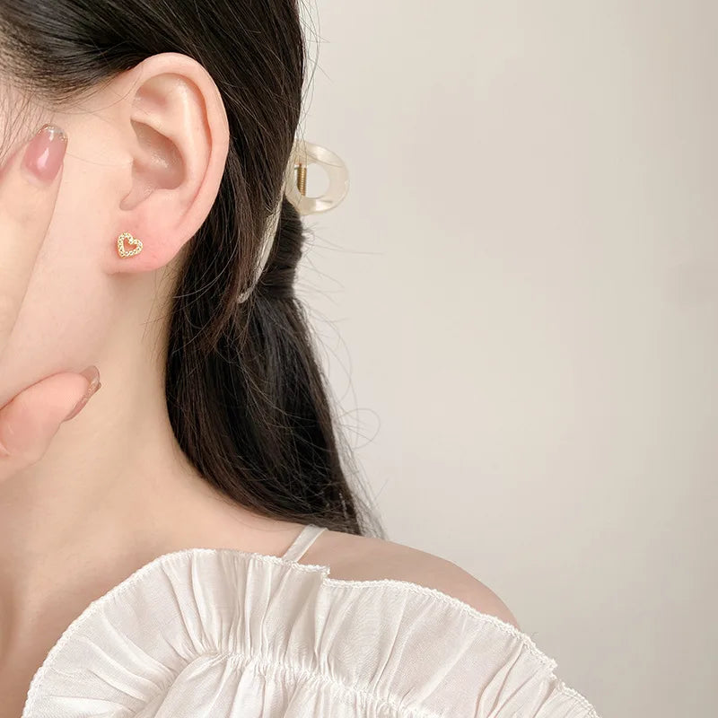New Fashion Heart Stud Earrings for Women Hypoallergenic Screw Cartilage Helix Earring Girls Piercing Accessories Jewelry Gifts Pi-Mart