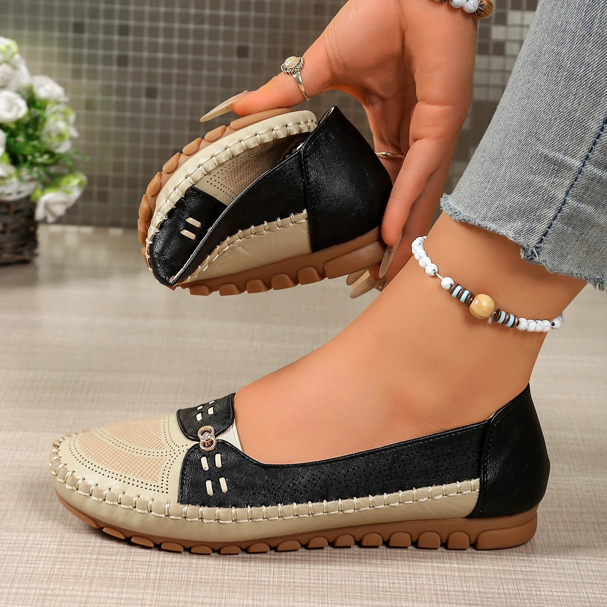 goreyodoly Women Slip On Loafers Wide Fit Comfortable Flats Lightweight Breathable Colorblock Shoes Chain Detail Durable Rubber Pi-Mart