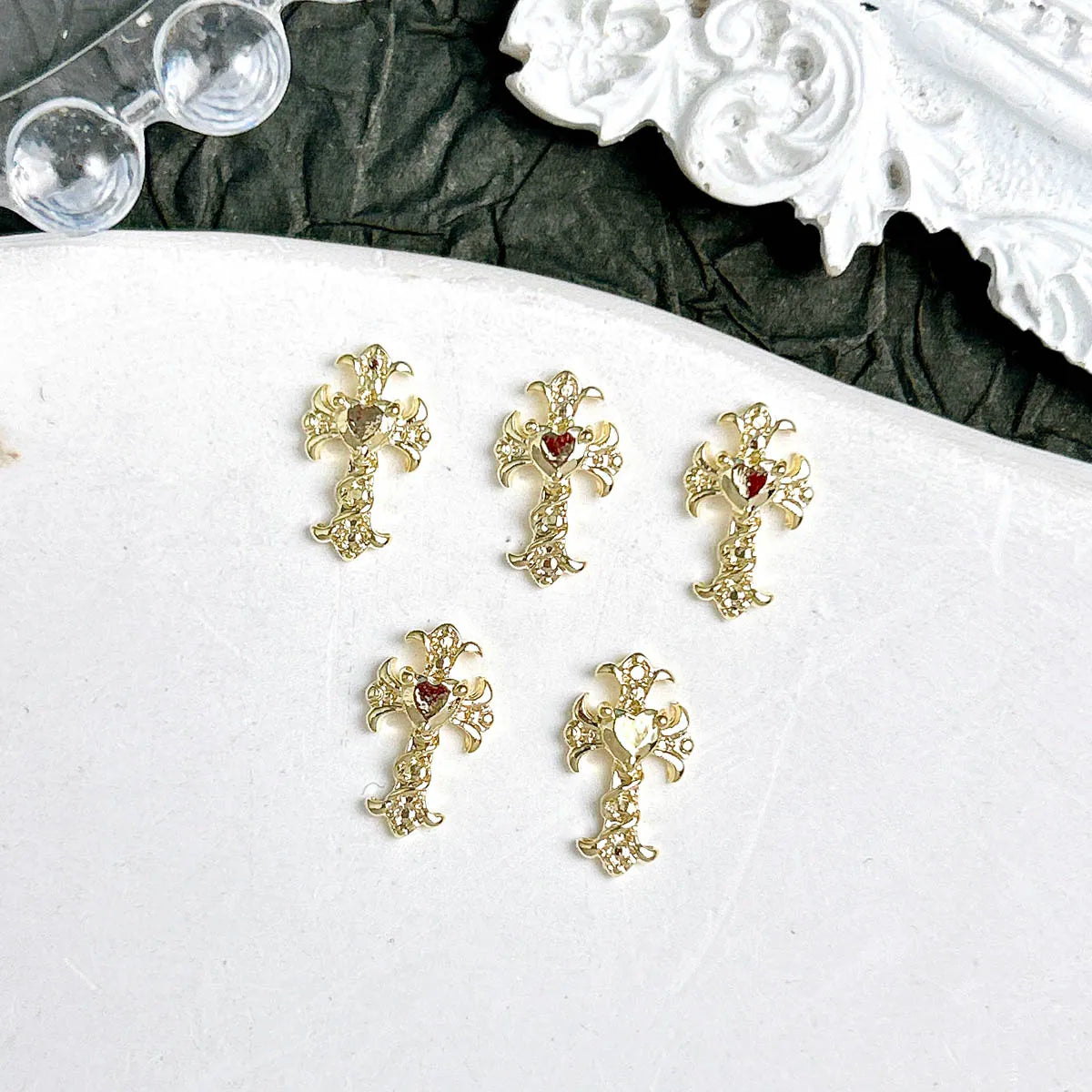 20PCS 3D Light Luxury Classic Cross Nail Charms Creative Exquisite Retro Alloy Cross Nail Art Decorations for DIY Cool Manicure Pi-Mart
