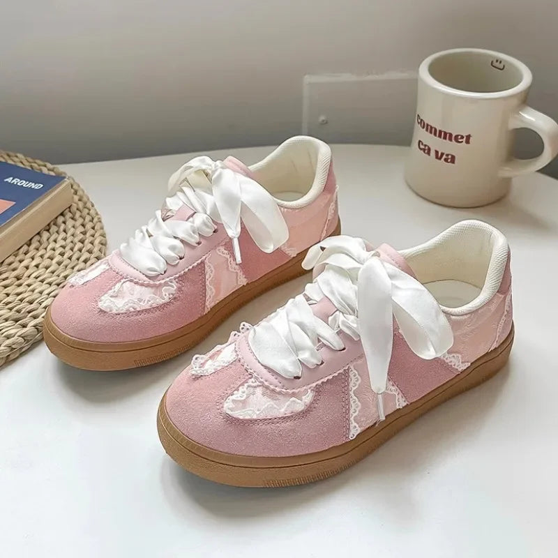 Women's Sneakers Luxury Brand Casual Shoes Light Comfortable Walking Shoes for Women Lace Up Flats Fashion Designer Ladies Shoes LadyShow.Store