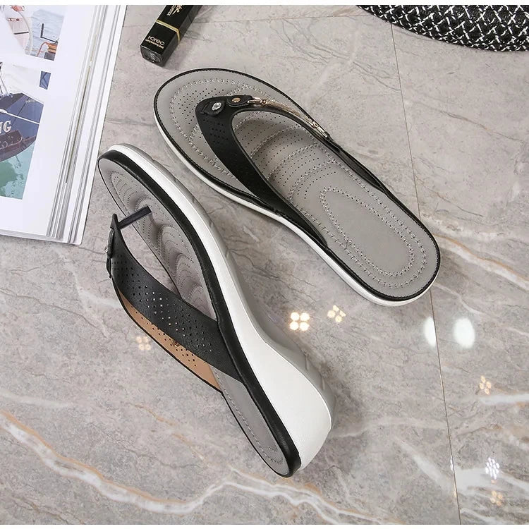 2023 Women's Slippers Summer New Fashion Metal Button Slides Shoes Wedge Beach Sandals Women Outside Platform Leisure Flip Flops Pi-Mart