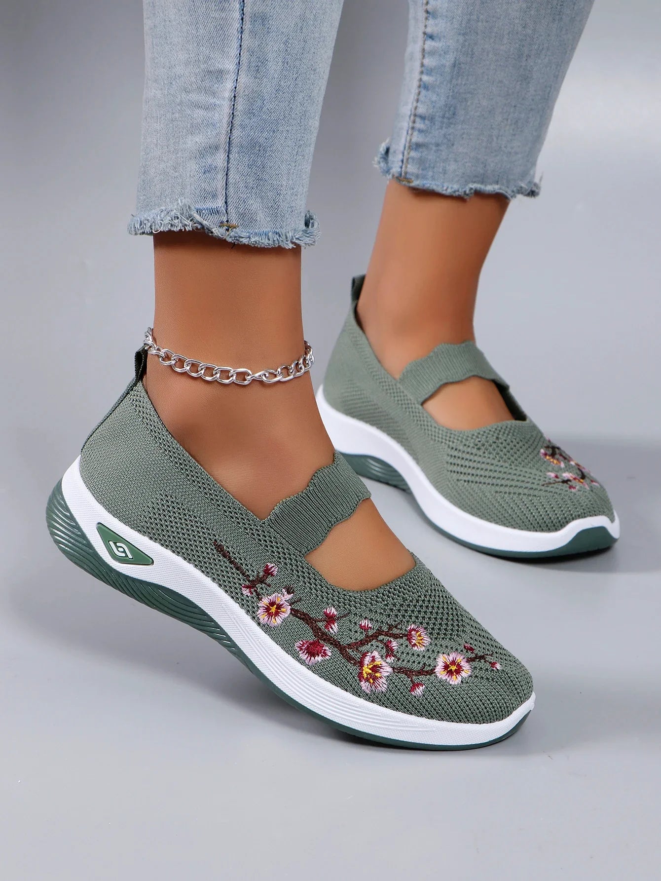 Women's summer breathable mesh flat shoes women's shoes casual sports shoes, clearance free shipping LadyShow.Store