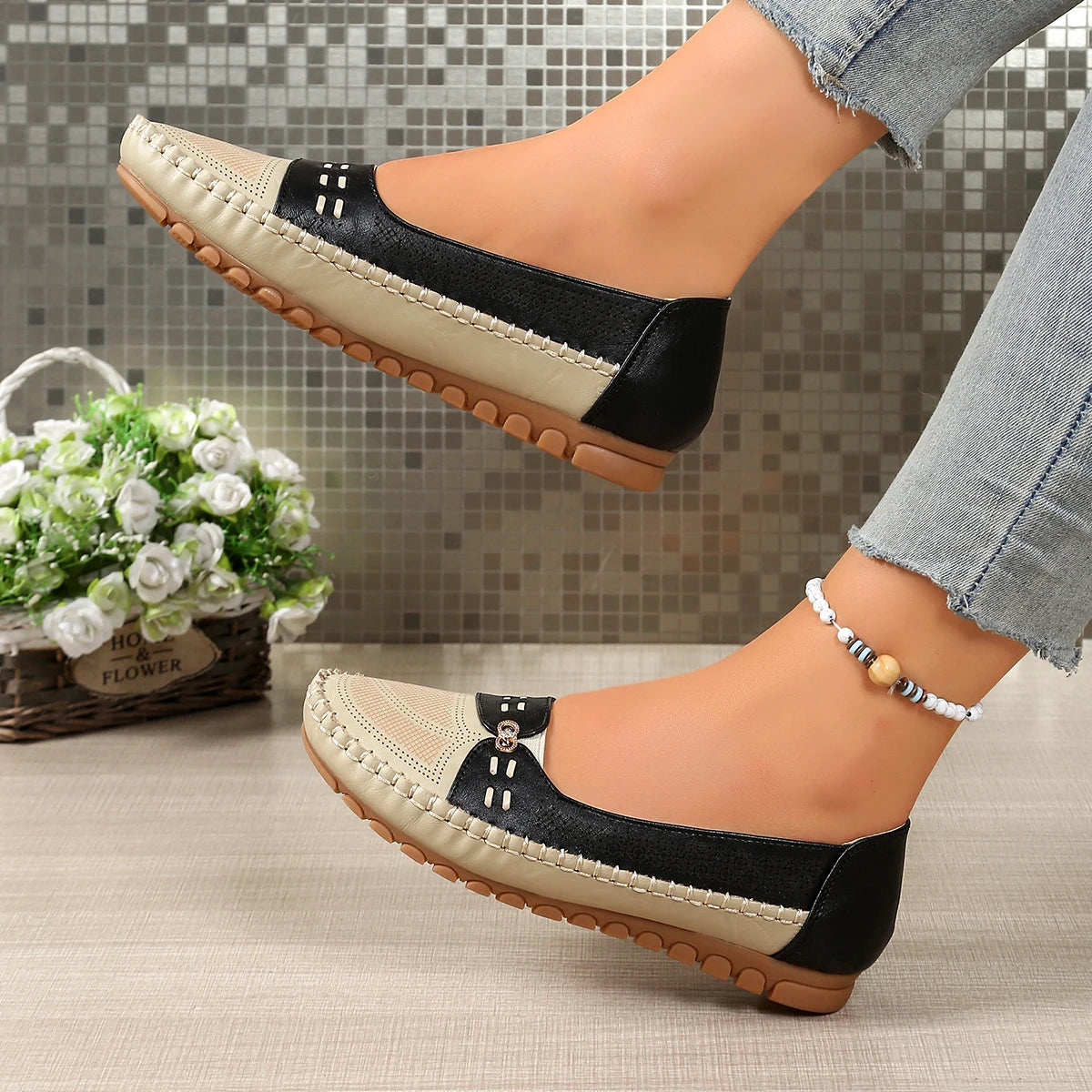goreyodoly Women Slip On Loafers Wide Fit Comfortable Flats Lightweight Breathable Colorblock Shoes Chain Detail Durable Rubber Pi-Mart