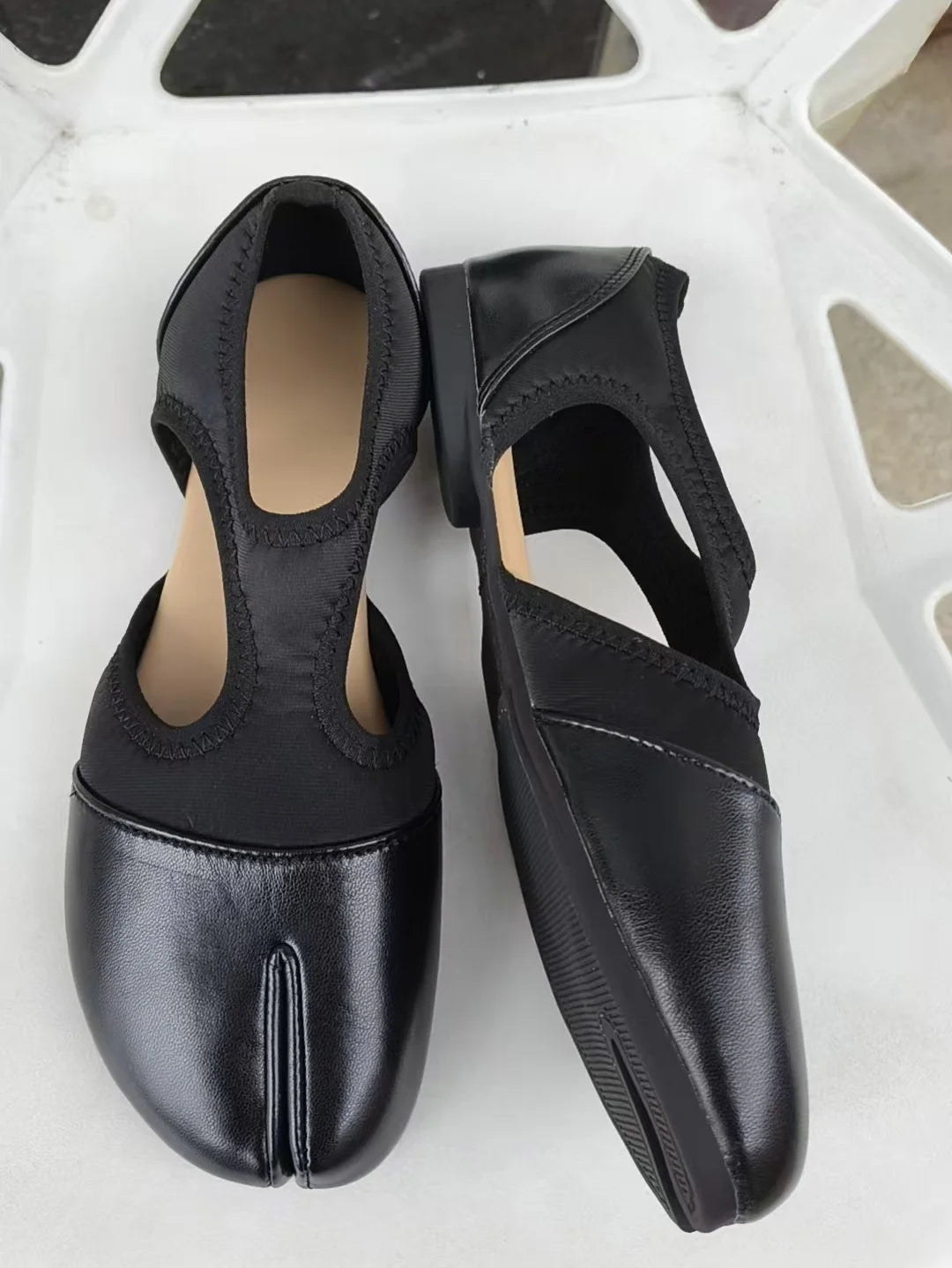 Women Brand Mary Janes Shoes Summer Split Toe Tabi Walking Sneakers Casual Splicing Loafers Designer Ballet Flats Shoes балет Pi-Mart