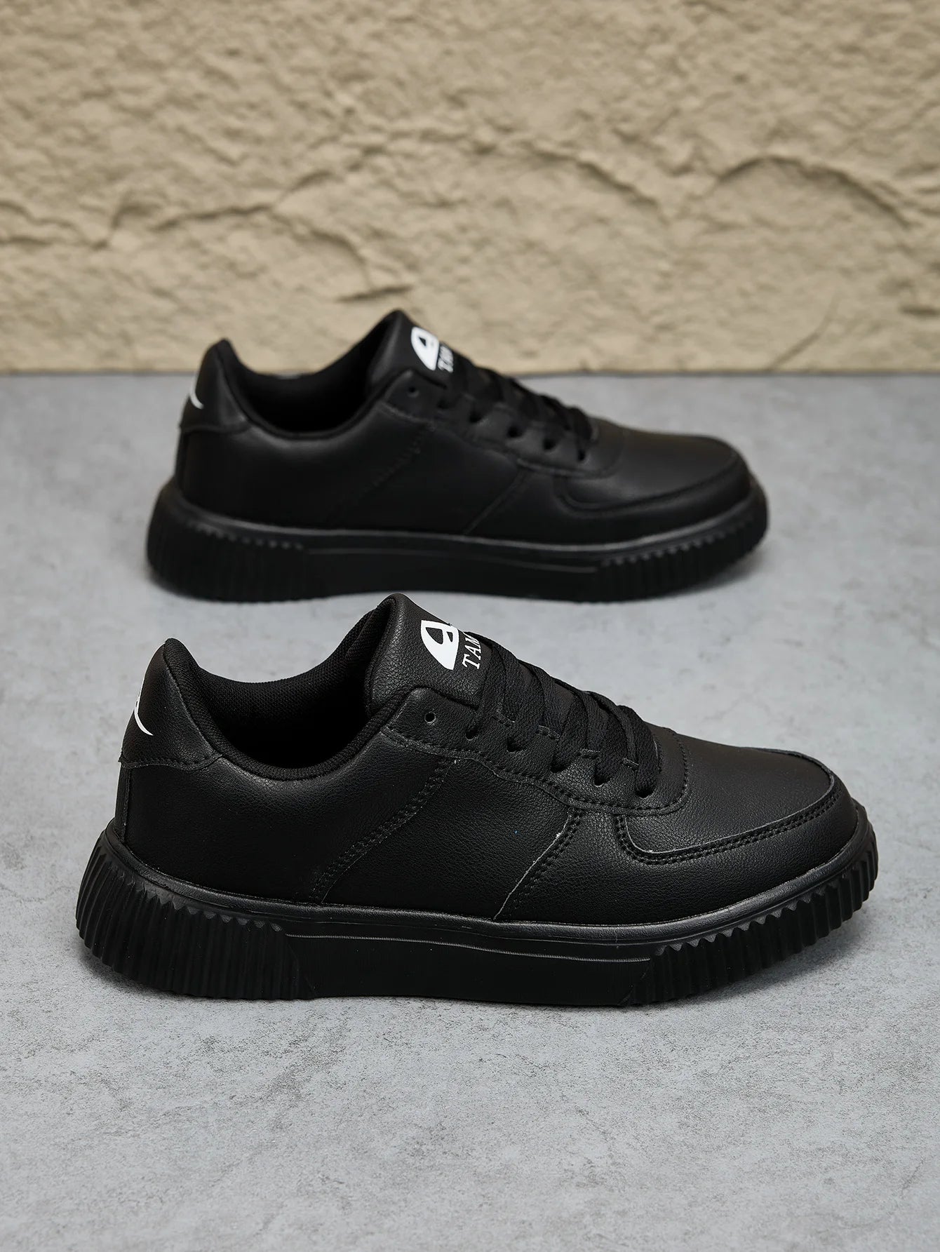Fashion Leather Men White Sneakers Breathable Comfort Classic Casual Shoes Mens Women Outdoor Walking Shoes Couple Footwear Size Pi-Mart