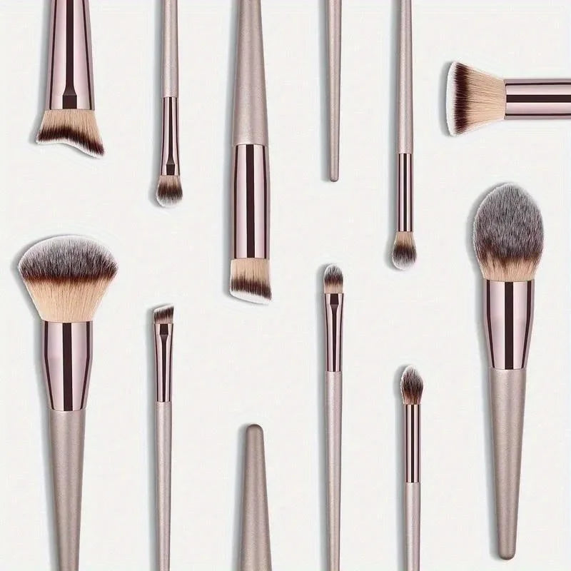 10 Pcs Champagne Gold Makeup Brushes Complete Set of Foundation Loose Powder Blush Concealer Eye Shadow Professional Set Tri Light Beauty