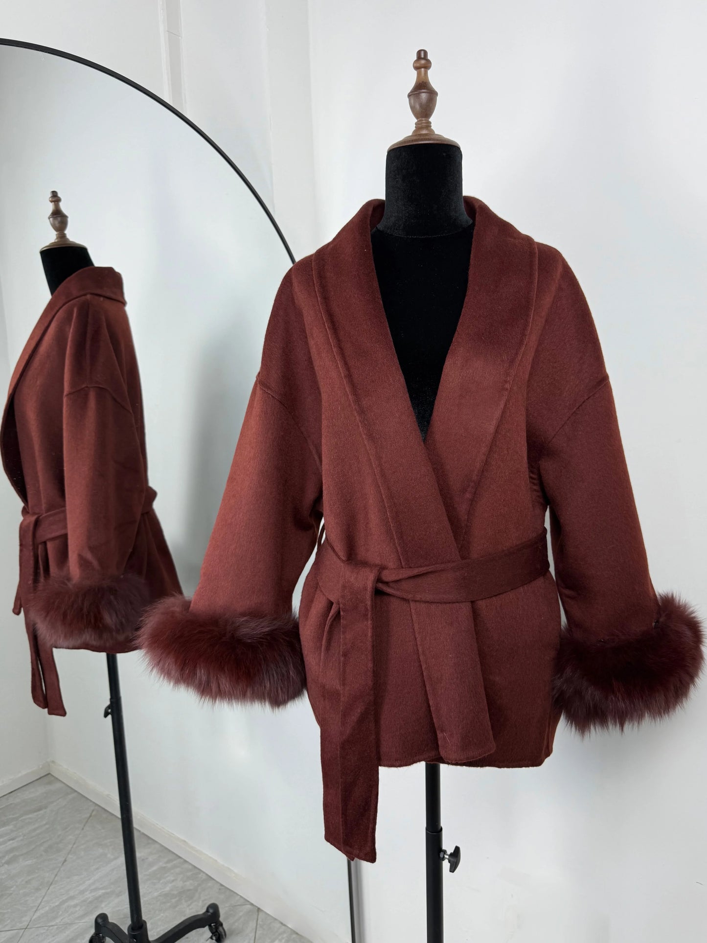 TARUXY Fox Fur Woolen Coats Women's Short Coat Office Lady Removable Elegant Double-sided Wool Overcoat 2025 New Cardigan Jacket LadyShow.Store