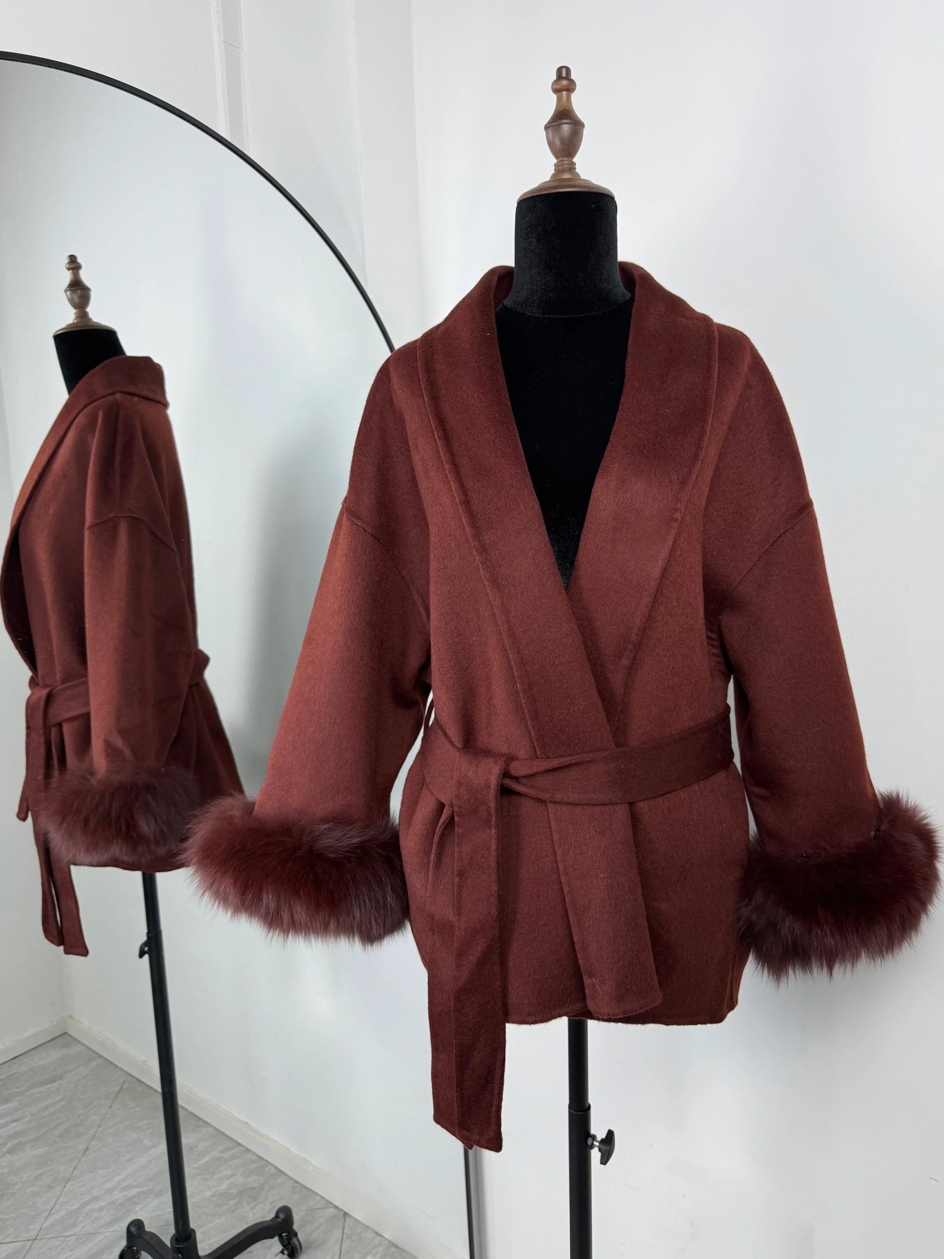 TARUXY Fox Fur Woolen Coats Women's Short Coat Office Lady Removable Elegant Double-sided Wool Overcoat 2025 New Cardigan Jacket LadyShow.Store