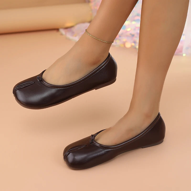 2025 Women's Leather Toe Separator Loafers Flat Comfortable Slip-On Breathable Casual Shoes Pi-Mart