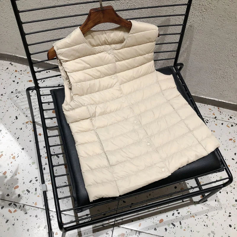 Female 90% White Duck Down Ultra Lightweight Packable Warm Down Liner Vest 2023 New Women Sleeveless Puffer Jacket LadyShow.Store