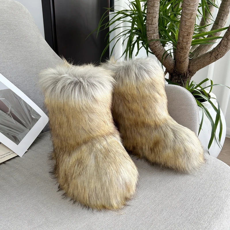 New Winter Fur Onepiece Raccoon Fur Female Snow Boots Fur Shoes Outdoor Mid Leg Boots LadyShow.Store