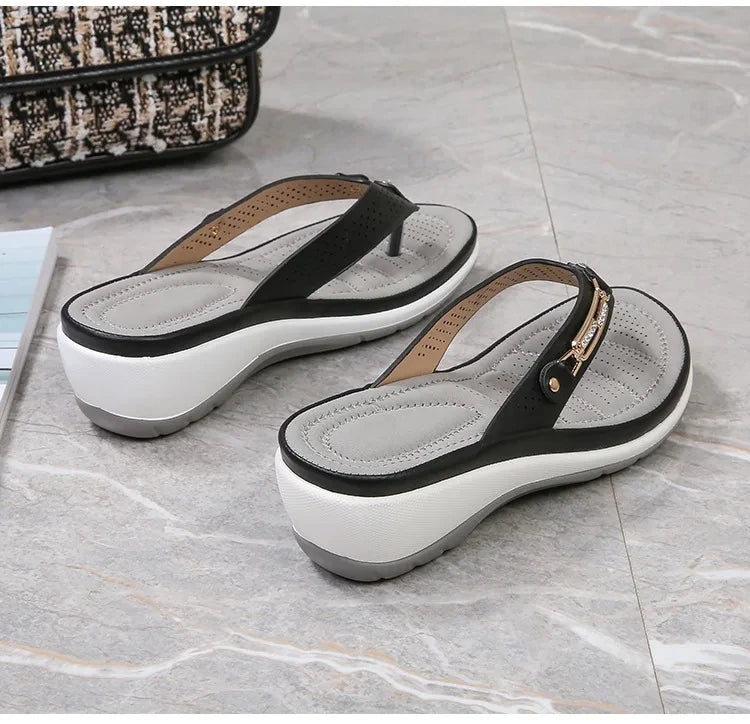 2023 Women's Slippers Summer New Fashion Metal Button Slides Shoes Wedge Beach Sandals Women Outside Platform Leisure Flip Flops Pi-Mart