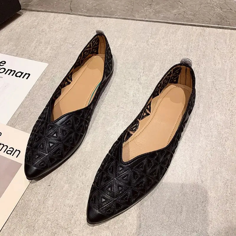 Flat Shoes Women 2026 Summer Pointy Joker Hollow Leisure Commuter Flat Spring Elegant Women's Shoes Breathable Hole Shoes Pi-Mart