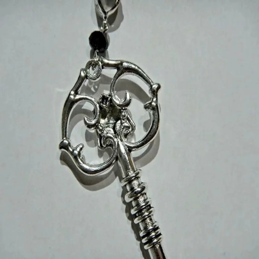 Trendy European and American Gothic Dark Skeleton Lovers Key Necklace Personalized Gift Creative Collar Pi-Mart