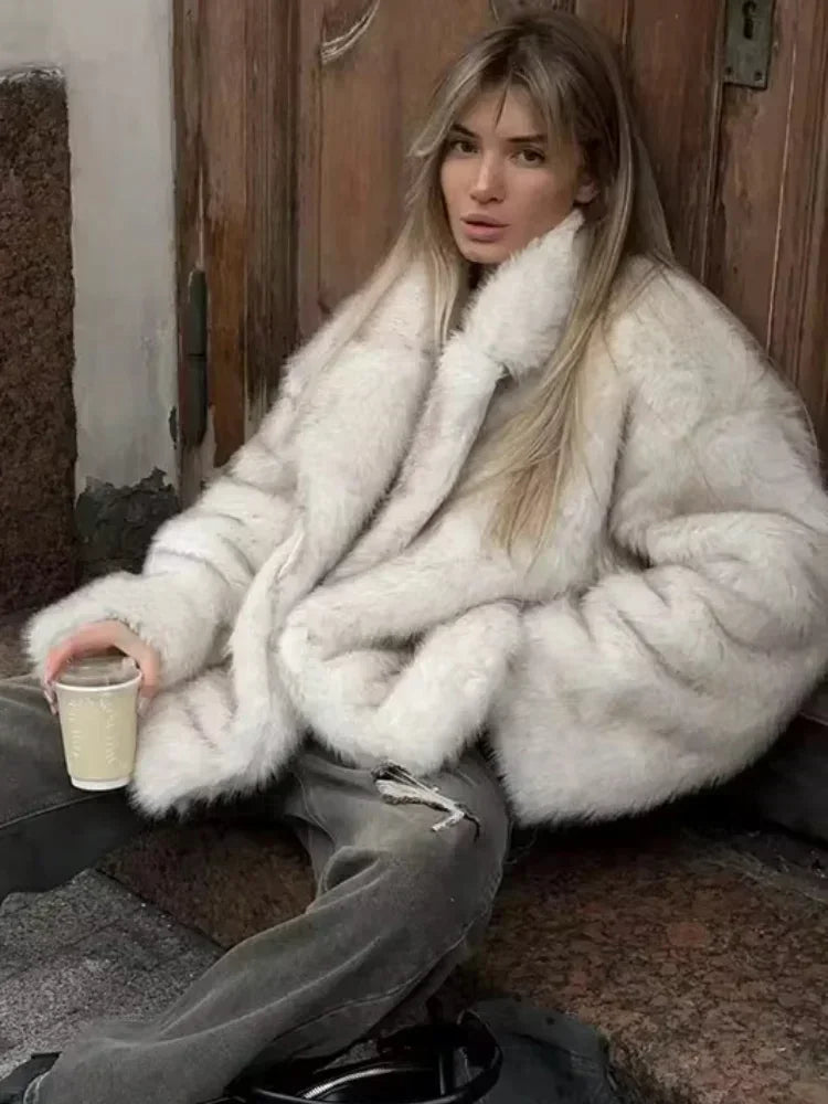 2024 Winter Hot Fashion Girls Oversized Gradient Fur Coat Women Thick Warm Outerwear Fluffy Faux Fox Fur Jacket LadyShow.Store